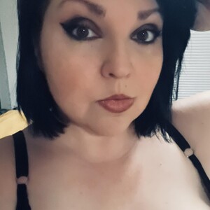 MsMiraBella video