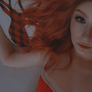 HOWERGIRL live cam video preview