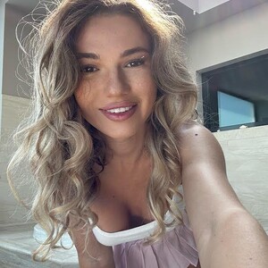 Dariadely video