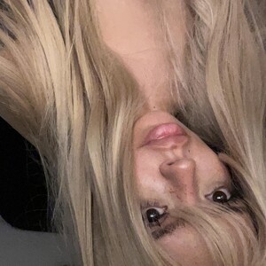 Victoriasalvatore webcam livesex profile in teen cams
